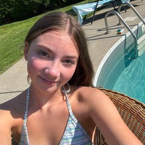 Meet your Posher, Amelia